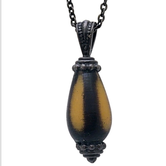 Black and Yellow Horn Pendant Vintage 1960s (No chain) - Picture 1 of 2